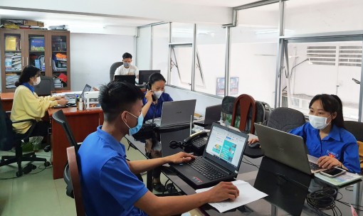 “Biệt đội” thông tin