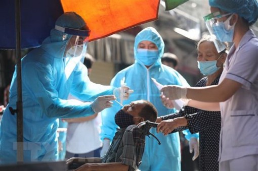 Việt Nam ghi nhận 12.607 ca mắc mới COVID-19, TP.HCM có 5.444 ca