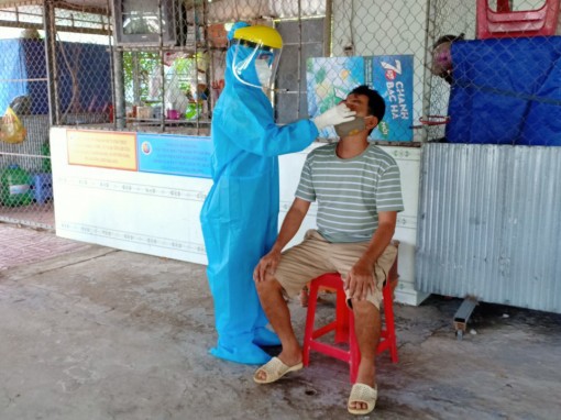 Nỗ lực sàng lọc COVID-19 ra khỏi cộng đồng