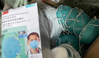 Phát hiện nhiều khẩu trang, dụng cụ test COVID-19 không rõ nguồn gốc