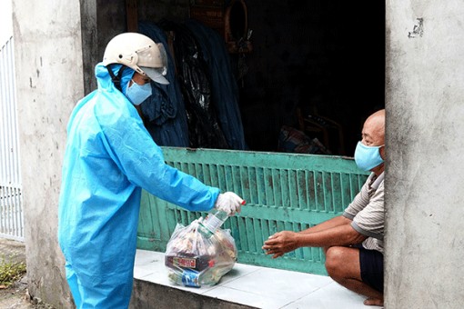 Ðến với bà con gặp khó khăn do dịch COVID-19