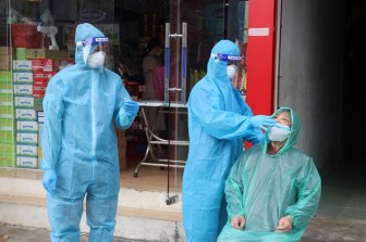 Kiên Giang lập trung tâm điều trị COVID-19, tiếp tục giãn cách xã hội