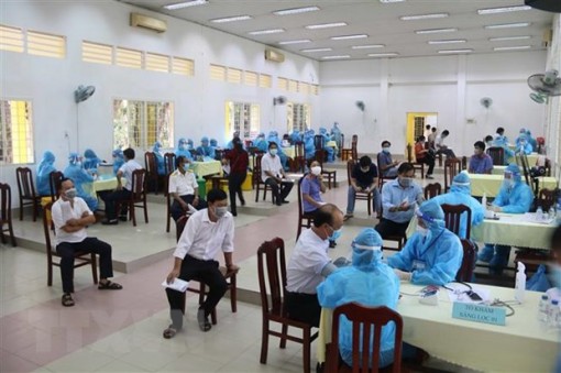 Nhiều địa phương áp dụng mức độ bình thường mới đối với "vùng xanh"