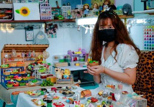 Thế giới đồ vật tí hon của cô gái 9X