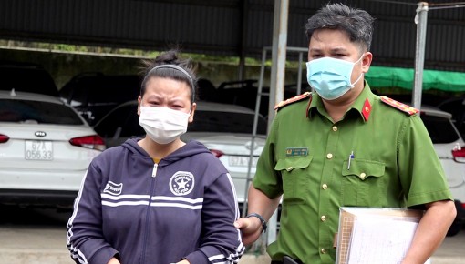 An Giang: Bắt cặp vợ chồng trốn truy nã