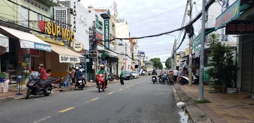 Kiên quyết xử lý nghiêm các trường hợp buôn bán không đảm bảo an toàn phòng, chống dịch