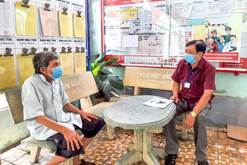 Ðồng hành cùng nhân dân chống dịch