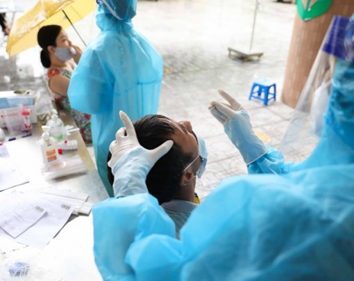 Bộ Y tế hướng dẫn xét nghiệm khi tăng cường giãn cách xã hội