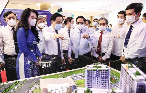 Xây dựng đội ngũ tri thức là đầu tư cho sự phát triển bền vững