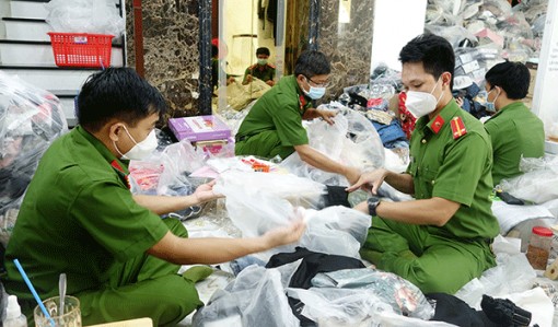 An Giang: Tạm giữ trên 14.400 sản phẩm không rõ nguồn gốc và nhập lậu