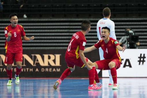 Hòa CH Séc, tuyển futsal Việt Nam vào vòng 16 đội