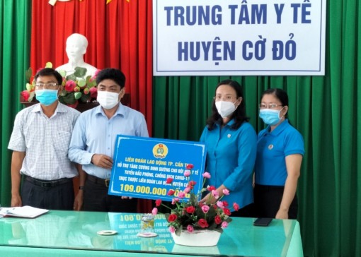 Trên 1,3 tỉ đồng hỗ trợ tăng cường dinh dưỡng cho đội ngũ y tế