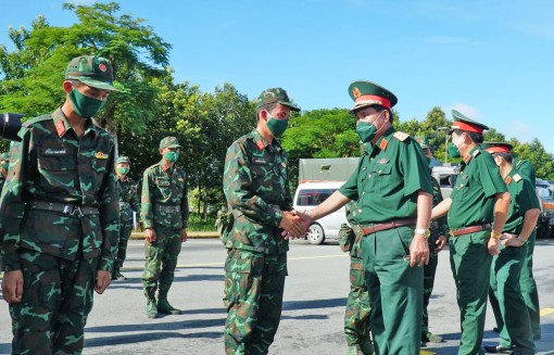 Quân khu 9 xuất quân hỗ trợ TP Hồ Chí Minh phòng, chống dịch COVID-19
