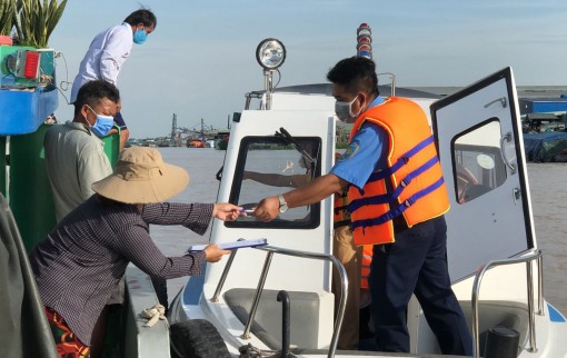 Đảm bảo an toàn giao thông thủy nội địa và phòng, chống dịch COVID-19