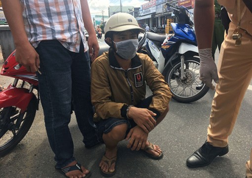 Cà Mau: Tuần tra phòng, chống COVID-19 phát hiện 2 đối tượng vận chuyển ma túy
