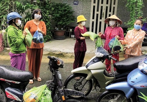 Góp sức giúp người khó khăn