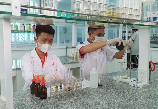 Trường Đại học Nam Cần Thơ trả lời thắc mắc của sinh viên về học phí