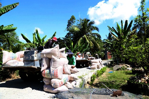 Tất cả đều ở nơi dân <br>Bài 1: Dân hưởng lợi </br>