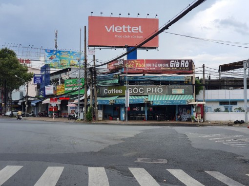 Người dân không tự ý di chuyển ra khỏi thành phố hoặc đến địa bàn có nguy cơ rất cao về dịch COVID-19