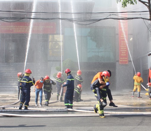 Giữ vững mặt trận an toàn phòng, chống cháy nổ