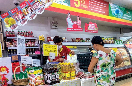 Doanh thu bán lẻ và dịch vụ tăng 6,42%