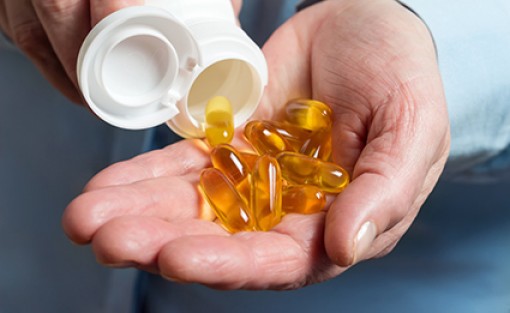 Tác dụng bất ngờ khi bổ sung dầu cá sau tuổi 50