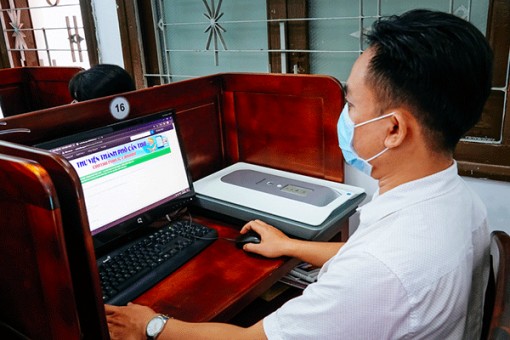 Thư viện TP Cần Thơ ra mắt bộ sưu tập chuyên đề “Chủ tịch Hồ Chí Minh - Sáng mãi tên Người”