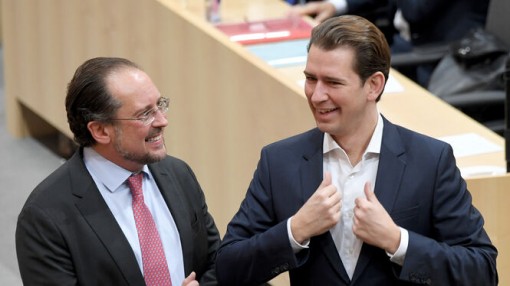 Thủ tướng trẻ nhất thế giới lại “ngã ngựa”