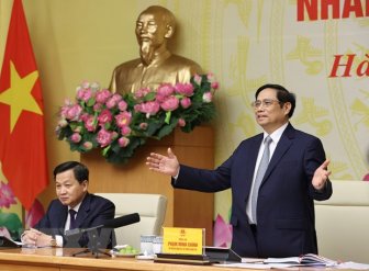 Thủ tướng Phạm Minh Chính: Khẩn trương, tập trung hỗ trợ thúc đẩy sản xuất kinh doanh