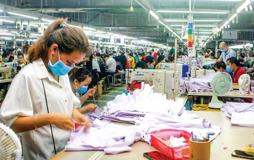 Doanh nghiệp quyết tâm vượt khó khôi phục sản xuất để giữ thị trường