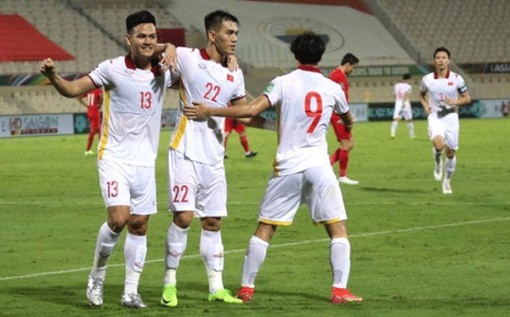 Ghi bàn trước, Việt Nam vẫn thua ngược Oman