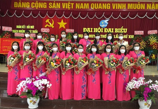 Phát huy tiềm năng, sức sáng tạo, hỗ trợ phụ nữ phát triển, hội nhập