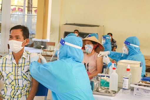 Sáng 13-10, tiêm hơn 20.000 liều vaccine Vero Cell