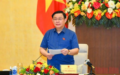 Chủ tịch Quốc hội Vương Đình Huệ: Điều hành chính sách tài khóa, tiền tệ để khôi phục và phát triển kinh tế