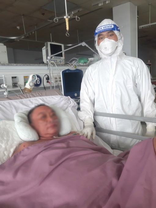 Sau 36 ngày chạy ECMO, cứu sống bệnh nhân COVID-19 nguy kịch