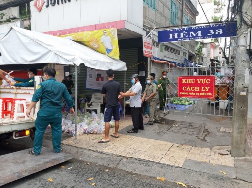 Giữ vững thành quả phòng, chống dịch đi đôi với phục hồi, phát triển kinh tế