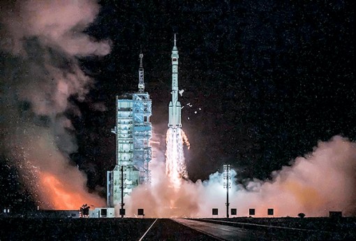 Xung quanh vụ Trung Quốc thử vũ khí siêu vượt âm