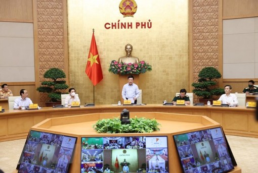 Bảo đảm trật tự an toàn giao thông gắn với phòng, chống dịch COVID-19