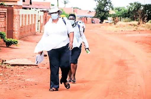 Nhân lực y tế toàn cầu tổn thất lớn vì COVID-19