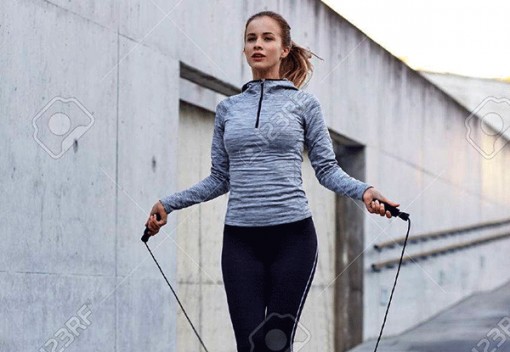 Bật nhảy - bài tập đơn giản giúp giảm trầm cảm