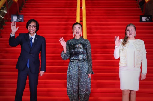 Thay đổi thích ứng hoàn cảnh mới