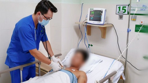 Ăn trứng cóc, ngộ độc suýt chết