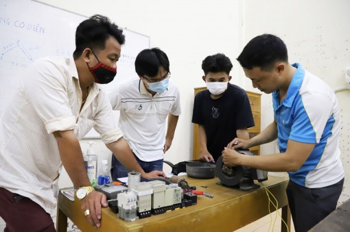 Giúp thanh niên tái thiết việc làm trong bối cảnh COVID-19