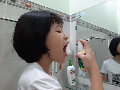 Súc họng phòng bệnh COVID-19 và bệnh đường hô hấp