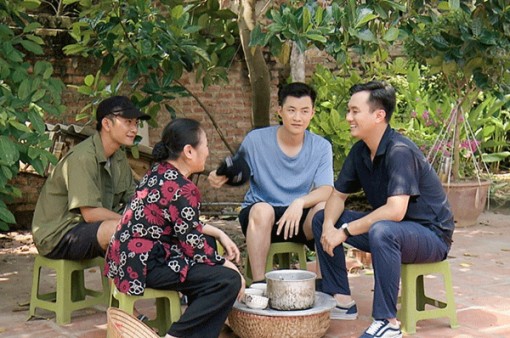 Muôn mặt cuộc sống ở “Phố trong làng”
