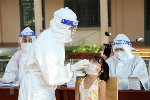 Việt Nam hướng đến mục tiêu sớm bao phủ vaccine phòng COVID-19