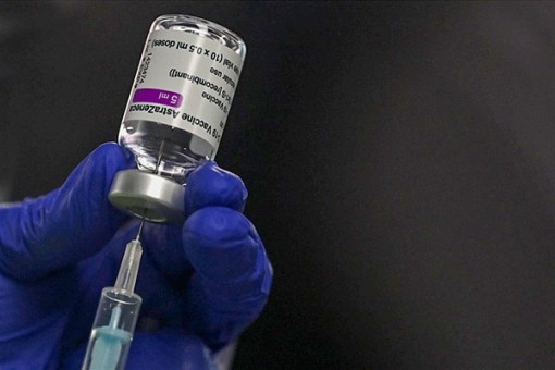 Hối hả phát triển vaccine phòng biến thể Omicron