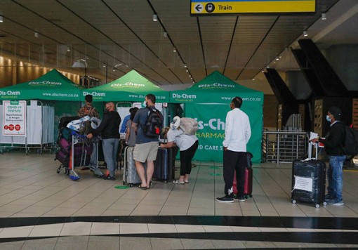 Bệnh nhân nhiễm biến thể Omicron không có triệu chứng đặc biệt