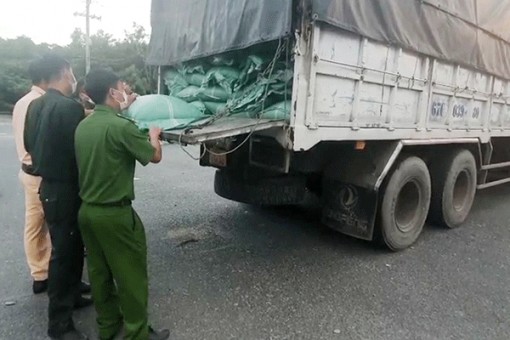 An Giang: Tạm giữ 42 tấn hạt cà phê không rõ nguồn gốc