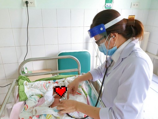 Điều trị thành công trẻ sơ sinh mắc bệnh máu đặc